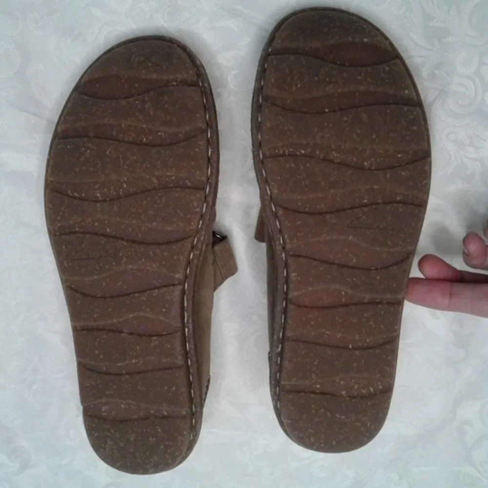 Clarks Collection Tamitha Aster Suede Brown Olive Mary Jane Size 6 ExcellentCond - Picture 9 of 10